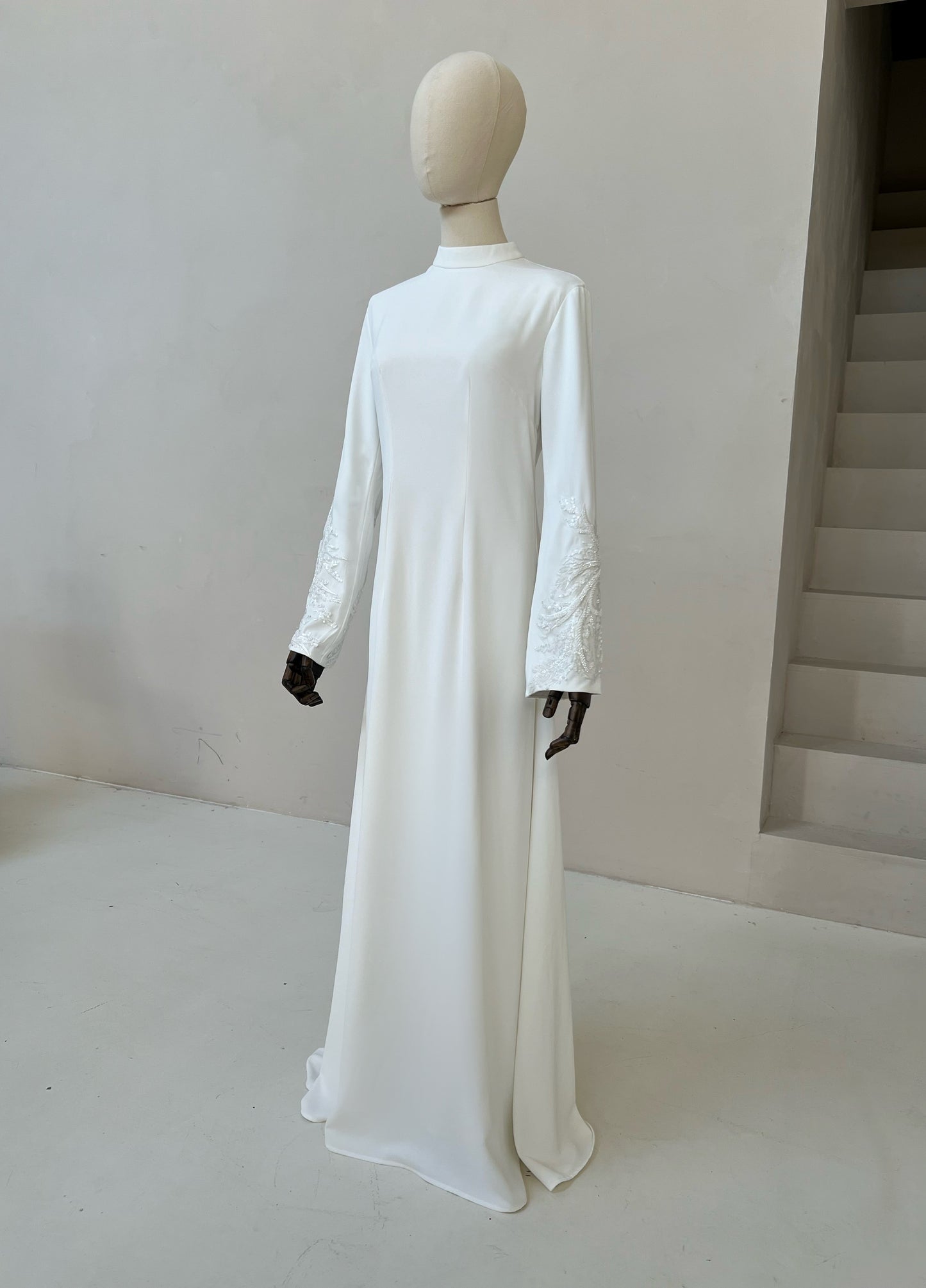 MODEST BRIDAL - DRESS AND CAPE JASMIN